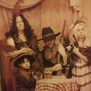 Meet your Posher, Lori